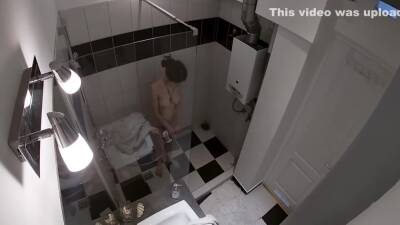 Hidden Cam - Spying My Stepsister In The Shower - upornia.com