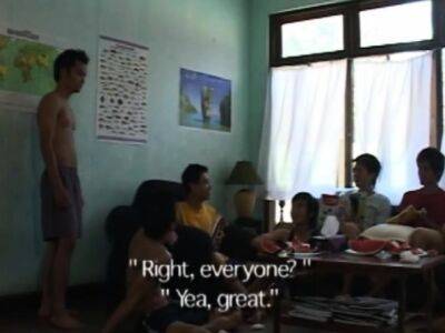 Skinny Asian amateurs jerking in group - drtuber.com