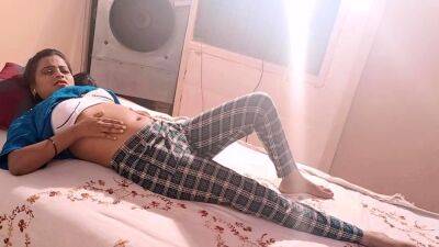 Horny Indian Mature Couple having intimate missionary desi - drtuber.com - India