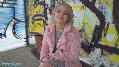Short Hair Blonde Amateur Teen With Soft Natural Body Picked Up As Bus Stop - hclips.com
