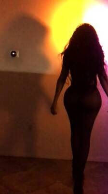 Amateur striptease and Solo masturbation - nvdvid.com