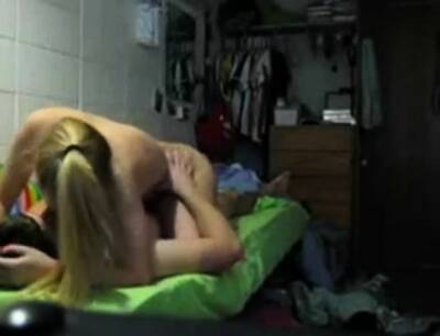 College Couple - drtuber.com