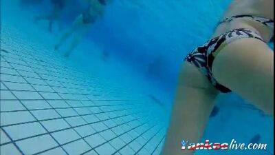 Girsl underwater at pool amateur - sunporno.com