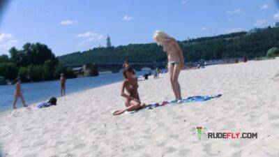 Fit young nudist babes secretly filmed with a hidden camera - hclips.com