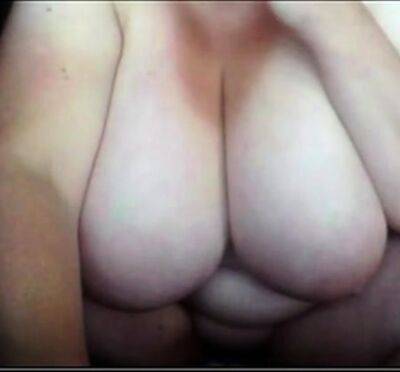 Trailertrash-ish BBW with heavy boobs on webcam 1 - drtuber.com