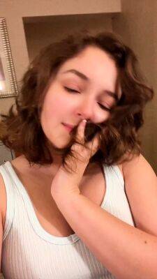 Brunette Amateur Webcam Teen Exposed - drtuber.com