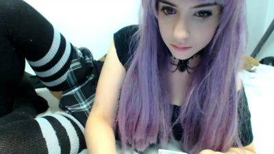 Amateur Webcam Teen Masturbates And Teases - drtuber.com