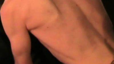 Amateur German hunk barebacked in 3some - drtuber.com - Germany