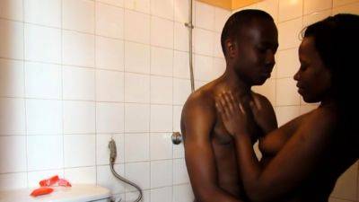 Amateur Black Loving Couple Shower Sex RealAfricans - drtuber.com