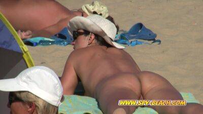 Shaved Clit Nude Beach Amateurs Hidden Cam Close Up Pussy - voyeurhit.com