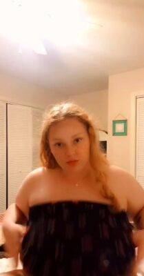 BBW with big boobs on webcam 3 gives ca - drtuber.com