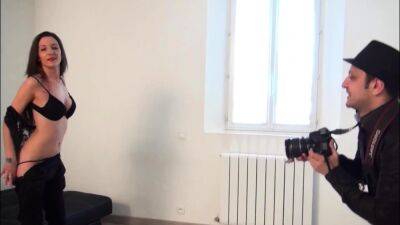 Amateur Chick Serves Two Guys - drtuber.com