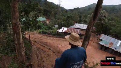 Elephant Ride In Thailand With Amateur Teen Couple Who - hclips.com - Thailand