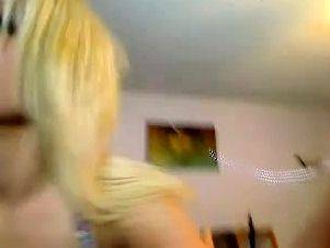 Hottest Amateur 19yo Blonde Teen going solo on Webcam - drtuber.com