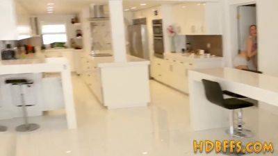 Petite Amateurs Suck Dick - hclips.com