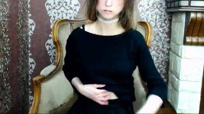 Amateur Webcam Girl Fingering - drtuber.com