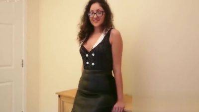 Sexy British Secretary By Her Boss To Keep Her Job Amateur Pov Indian - hotmovs.com - India - Britain