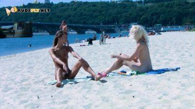 Young nudist fresh hotties caught on a hidden camera - hclips.com