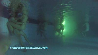 Between All The Horny People This Couple Has Real Sex Underwater In The Public Pool - hclips.com