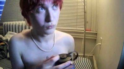 Amateur redhead poses and masturbates with toys - drtuber.com