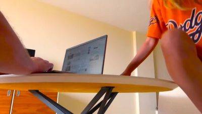 18-Year-Old Amateur Gets Down with petite Penis - porntry.com