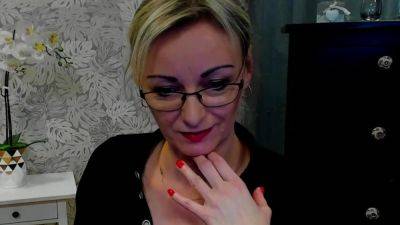 German MILF posing in mini skirt on webcam - drtuber.com - Germany