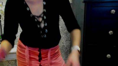 German MILF posing in mini skirt on webcam - drtuber.com - Germany