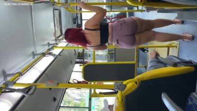 Hot Maid Electra Teases Diogo on Bus - Amateur Voyeur Brazil Gostosa Action - porntry.com - Brazil