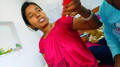 Permi Pooja Hot Indian Bhabhi First Time Homemade Sex in Kitchen with Big Natural Tits - xxxfiles.com - India