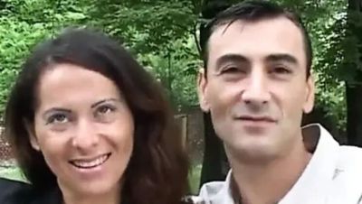 Petite amateur brunette sucks big dick and takes cum in mouth - xxxfiles.com - Italy