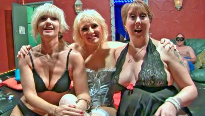 Mature Housewife Trio Group Sex Party - Horny Amateur Orgy & Pussy Eating - xxxfiles.com - Britain