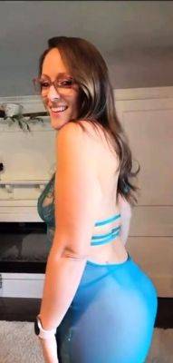 Brunette Solo Webcam Masturbation - drtuber.com