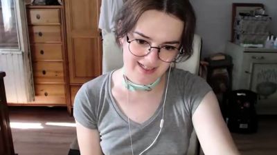 Brunette Solo Webcam Masturbation - drtuber.com