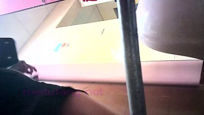 Cute amateur asian web cam girl playing with her toy - drtuber.com