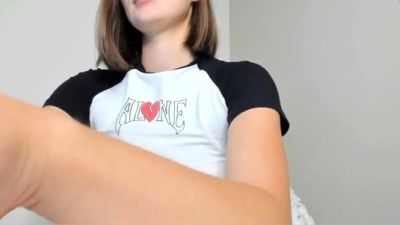 Cute curly brunette solo webcam masturbation - drtuber.com