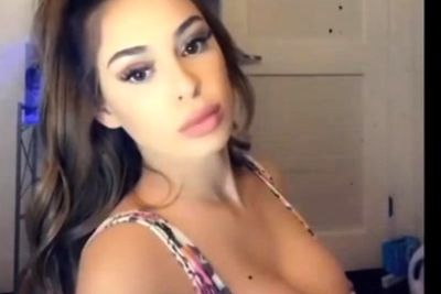 Amateur Big Boobs jerks Big Dick - drtuber.com