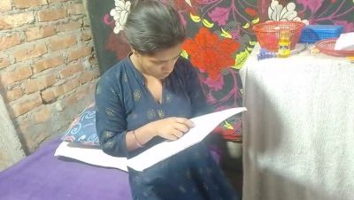 Indian Desi Girl Reads Book Before Hot Homemade Sex in HD - veryfreeporn.com - India