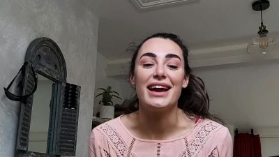 Real SPH amateur brit laughing of incel - drtuber.com - Britain