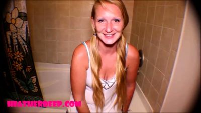 Amateur asian babe threesomed - drtuber.com