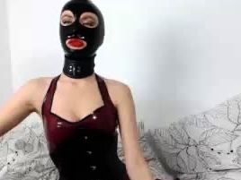 Amateur Webcam Babes Going Solo - drtuber.com
