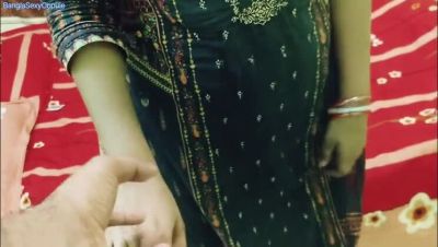 Desi Bhabhi Big Breasts & Sweet Ass - Homemade Sex with Banglasexycouple - porntry.com - India