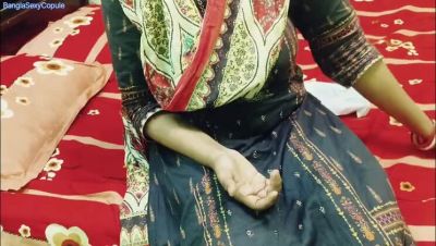 Desi Bhabhi Big Breasts & Sweet Ass - Homemade Sex with Banglasexycouple - porntry.com - India