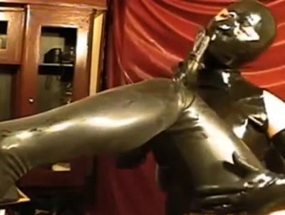 Latex-Masked Mistress on Webcam - drtuber.com