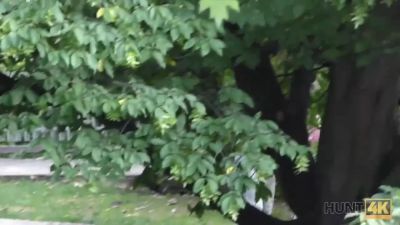 Hunt4k. boy invites couple to his place and fucks young shanie ryan for money - sexu.com - Czech Republic