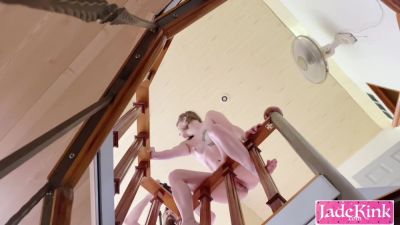 Amateur couple risky fuck on staircase - Boyfriend ramming my pussy - txxx.com