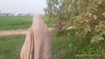 Hot Indian Bhabhi Seduces Devar with Huge Boobs - Desi Homemade Sex - veryfreeporn.com - India - Pakistan