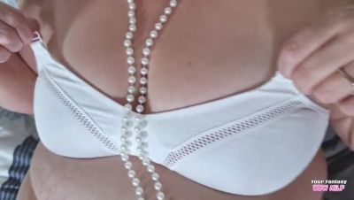 Hot BBW Wife Aunt Jane Shows Off Her Huge Natural Tits - Homemade MILF Cheating - veryfreeporn.com - Britain