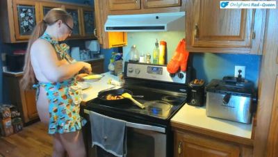 Busty Redhead MILF Cooks Breakfast Naked in Apron - Hot Homemade Submission - porntry.com - Usa