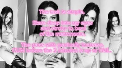 Amateur Webcam Chick Masturbates On Webcam More at - drtuber.com