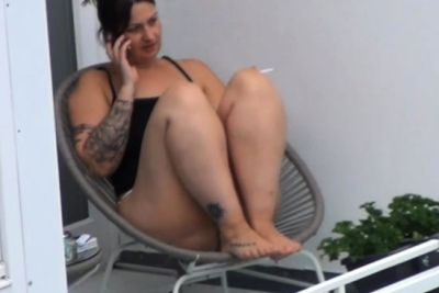 Amateur MILF Sara Bathroom Spy cam - drtuber.com
